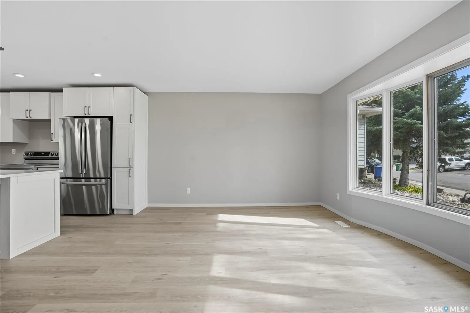 42 Aitken CRESCENT