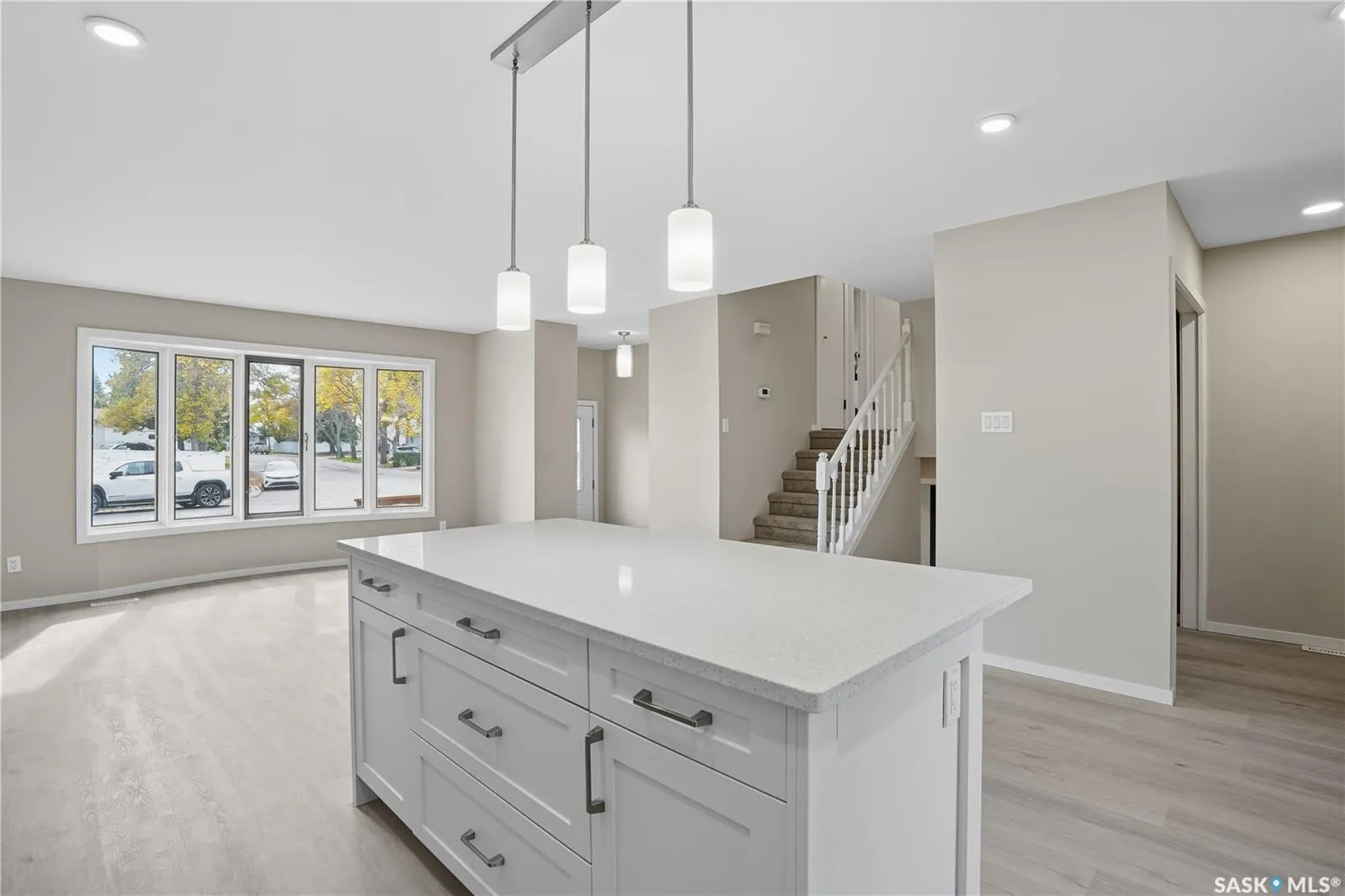 42 Aitken CRESCENT