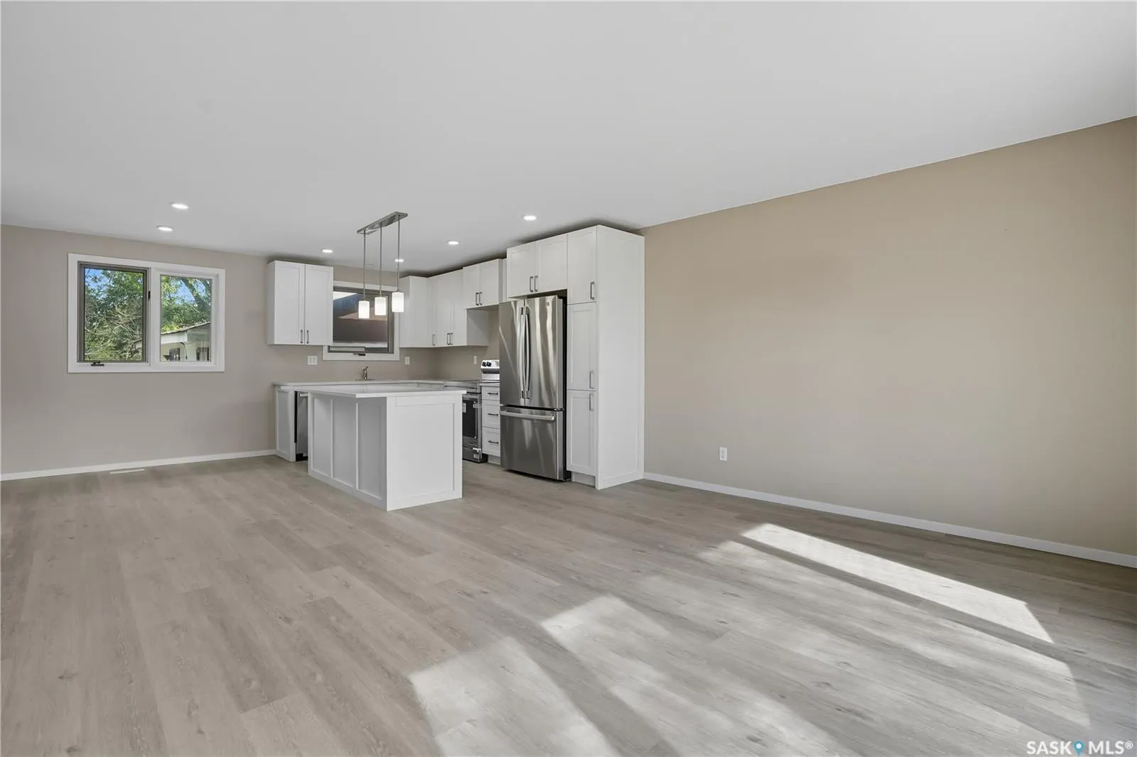 42 Aitken CRESCENT