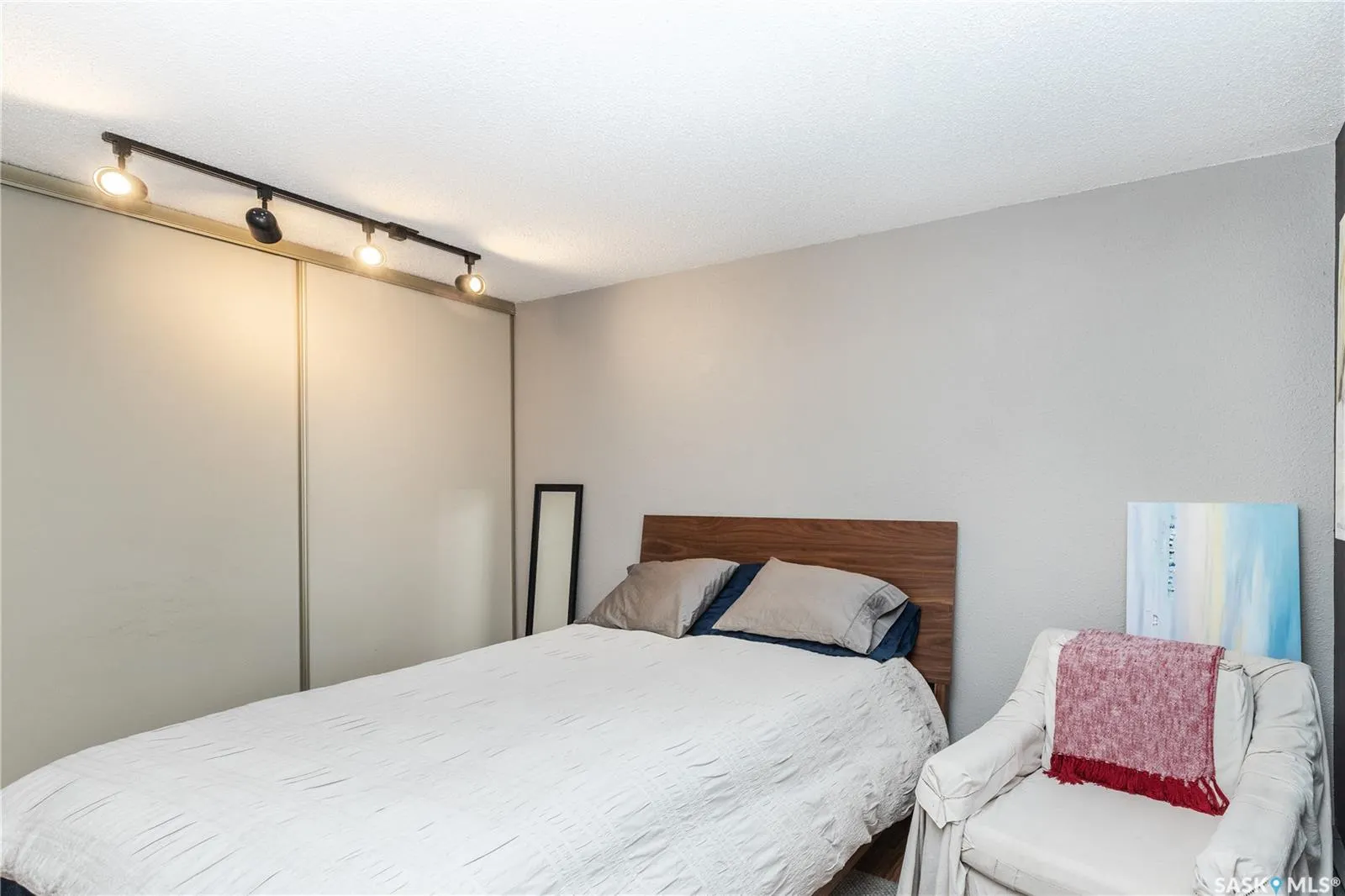 311 6th AVENUE N, #801