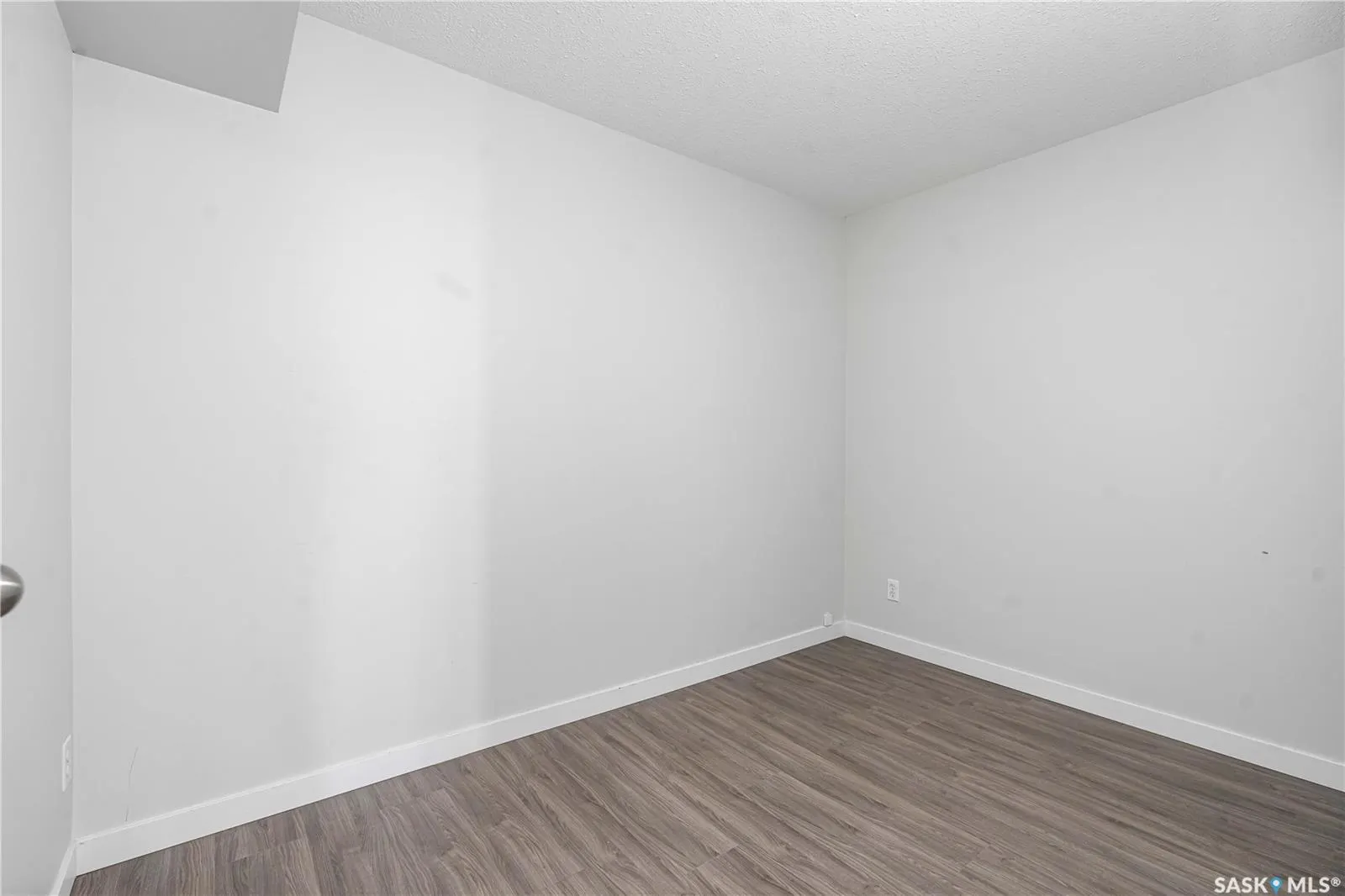 213 Main STREET, #102d