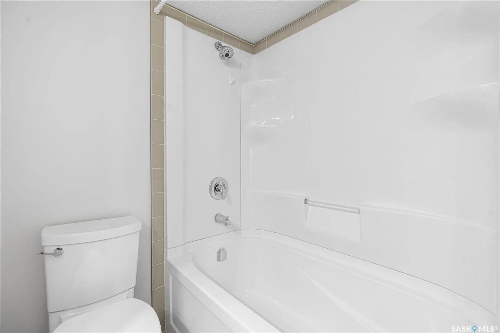 213 Main STREET, #102d