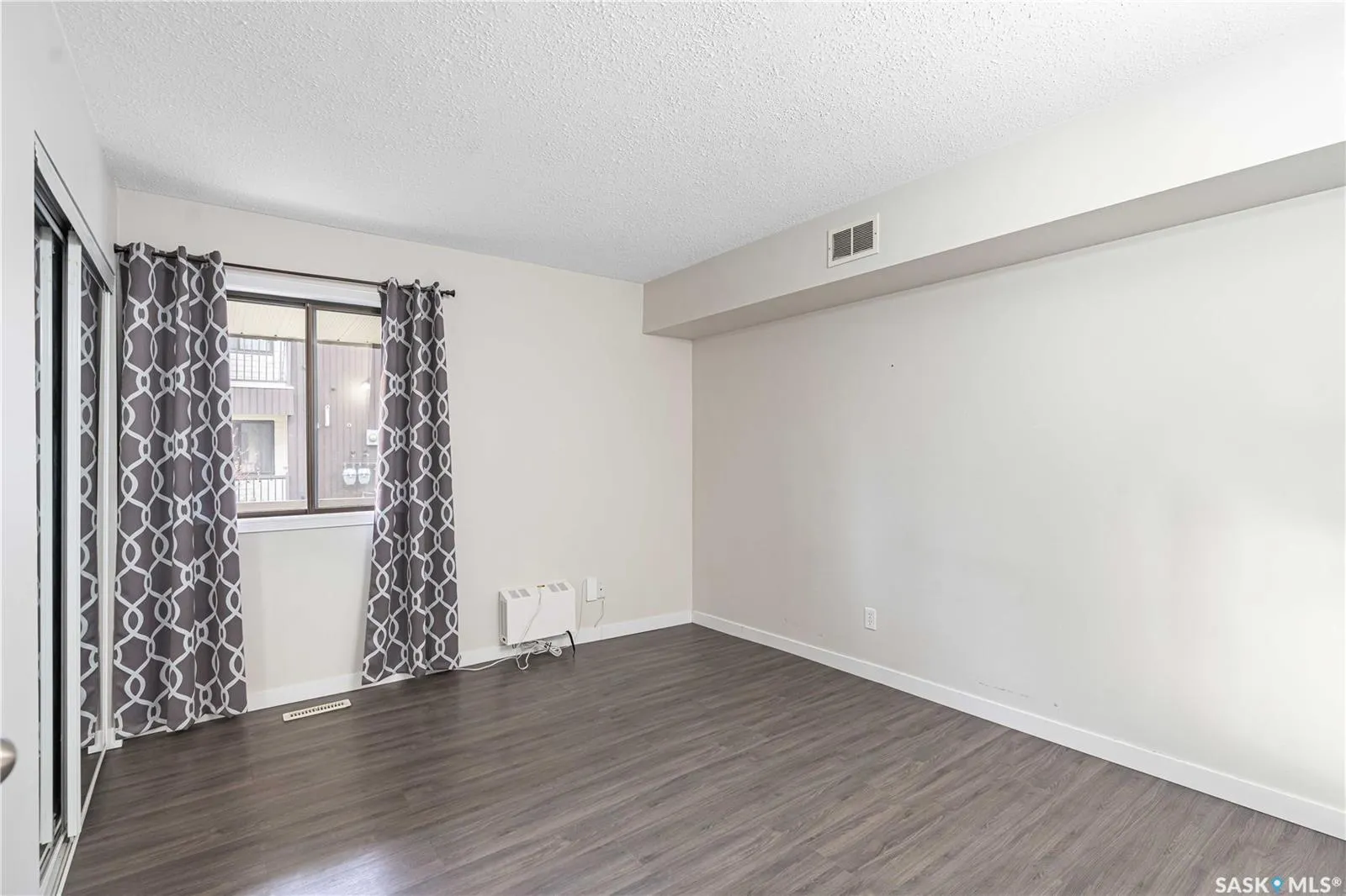 213 Main STREET, #102d