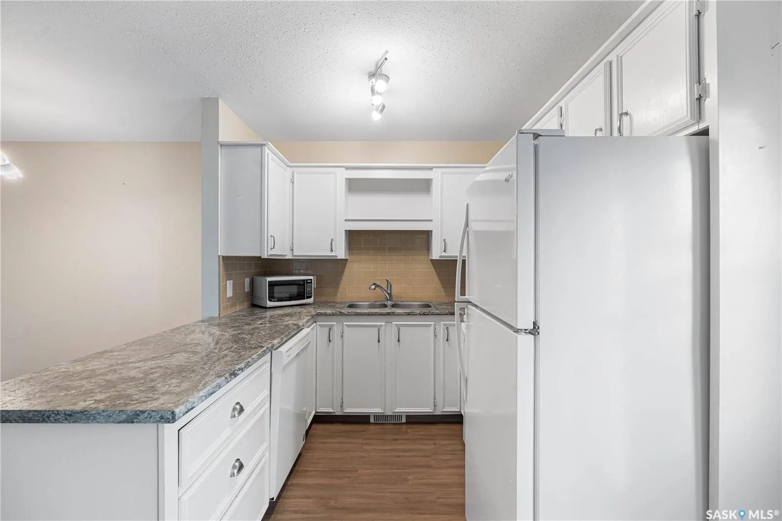 213 Main STREET, #102d