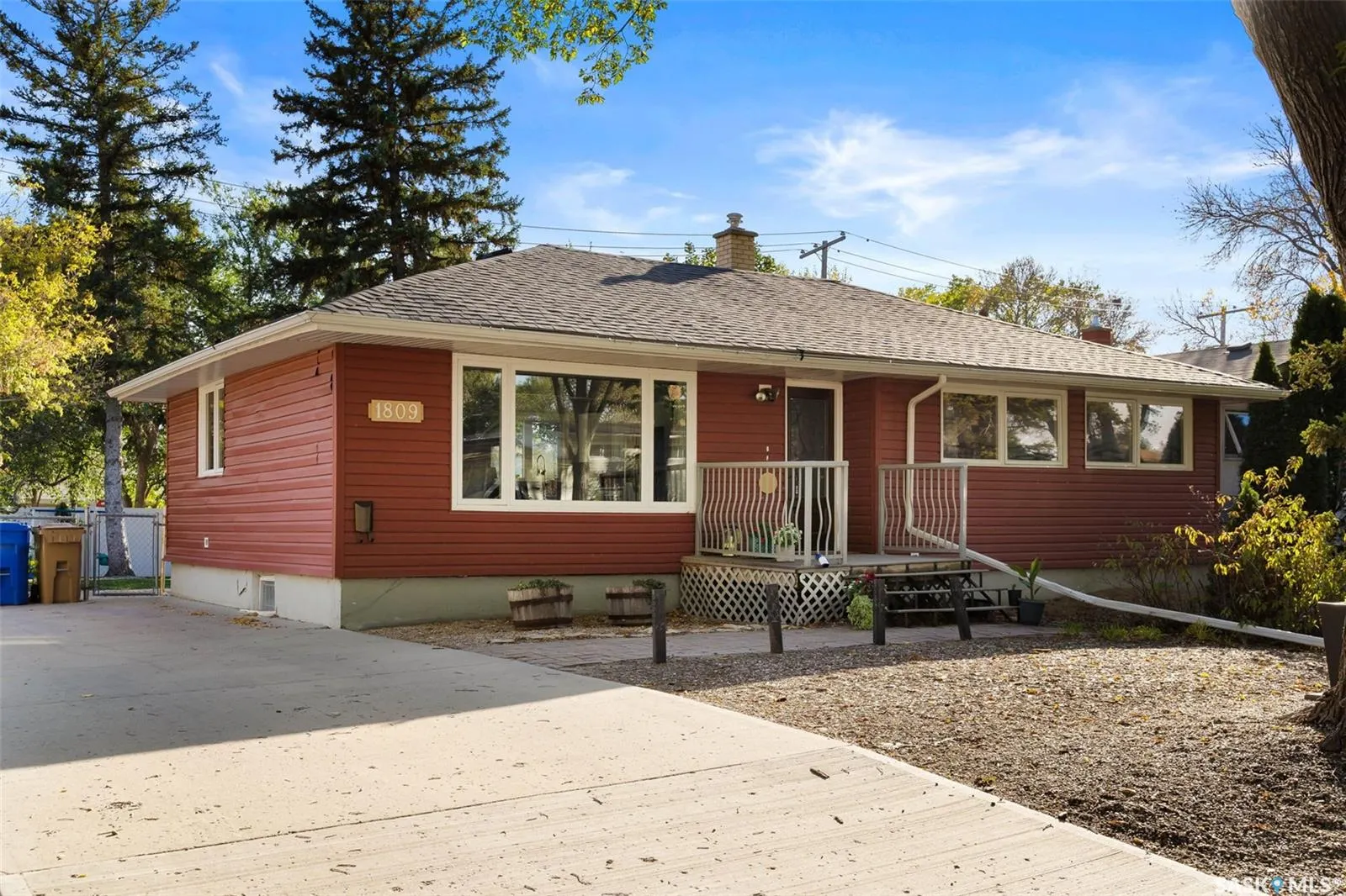 1809 Dufferin ROAD