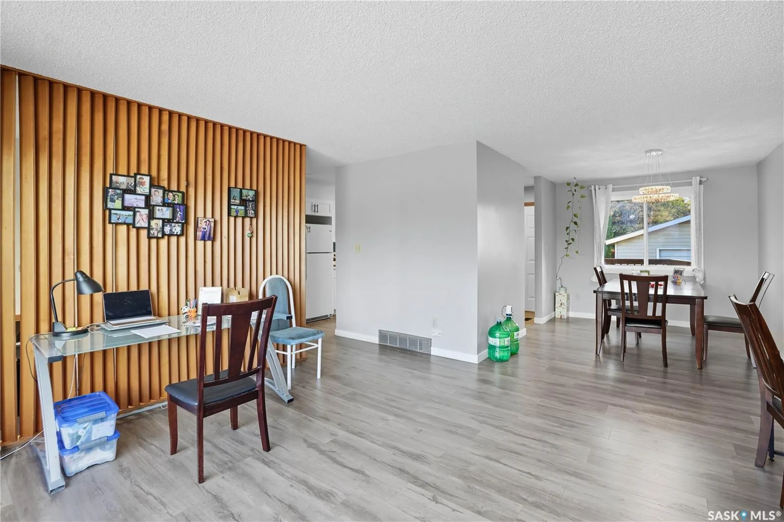 1215 Acadia DRIVE