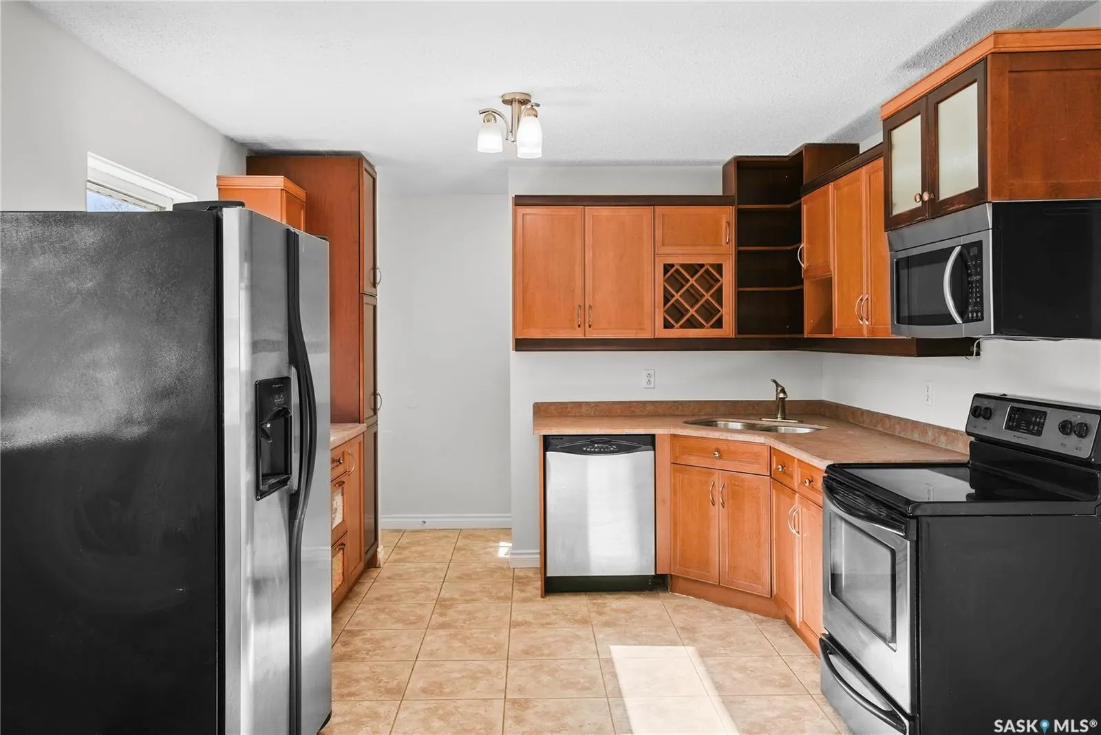 263 Logan CRESCENT