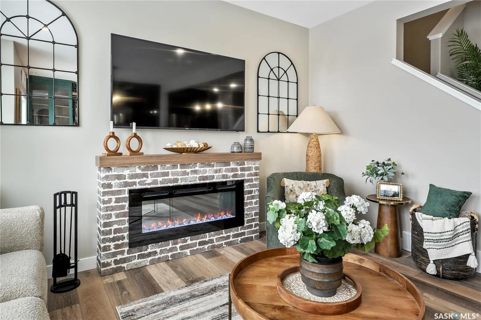 211 Fortosky CRESCENT