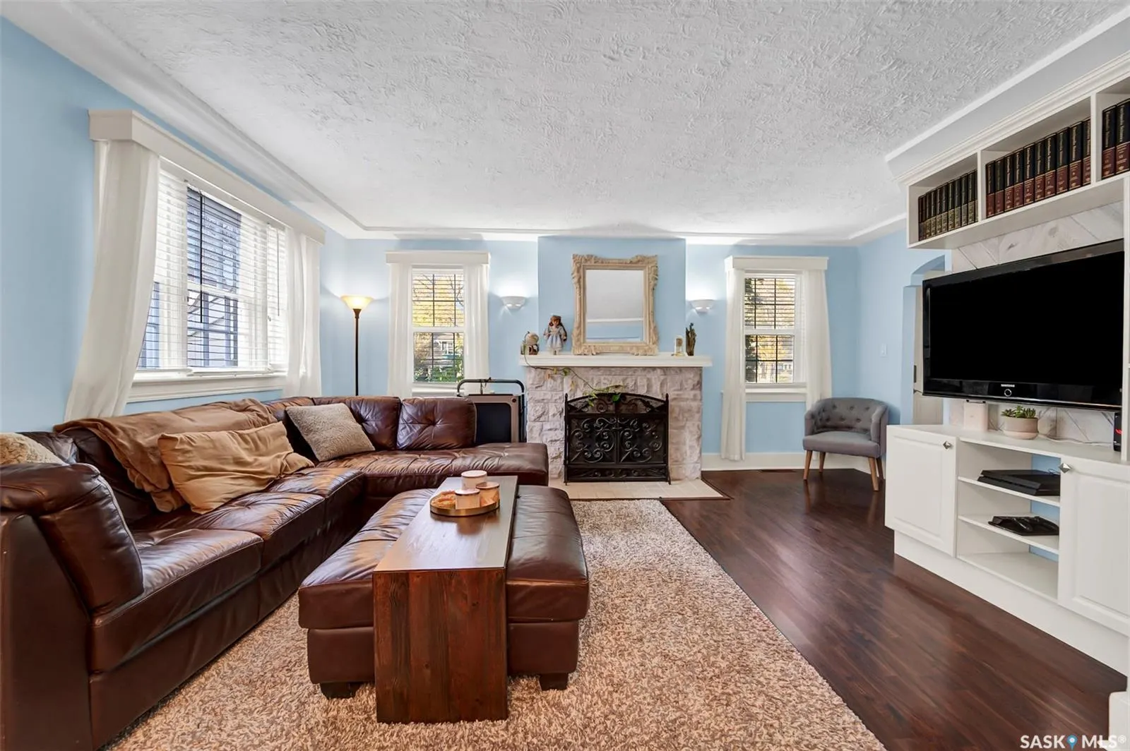 330 8th STREET