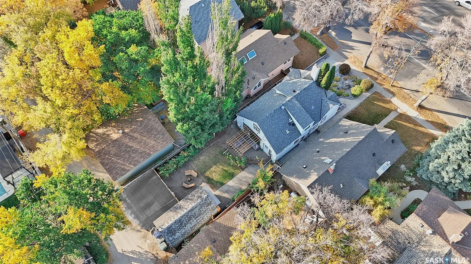 330 8th STREET