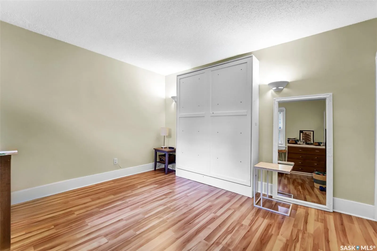330 8th STREET