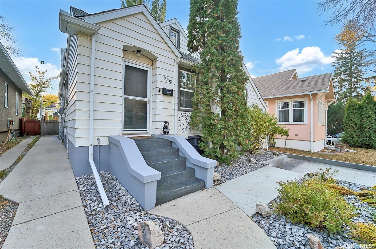 330 8th STREET