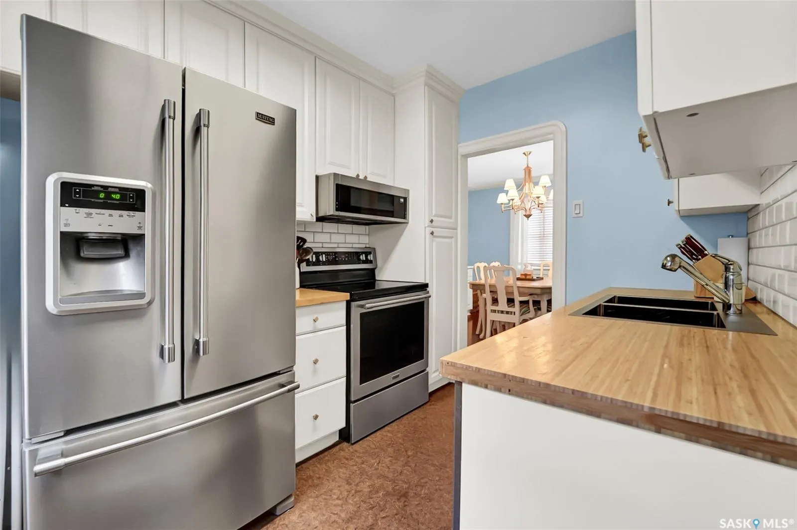 330 8th STREET