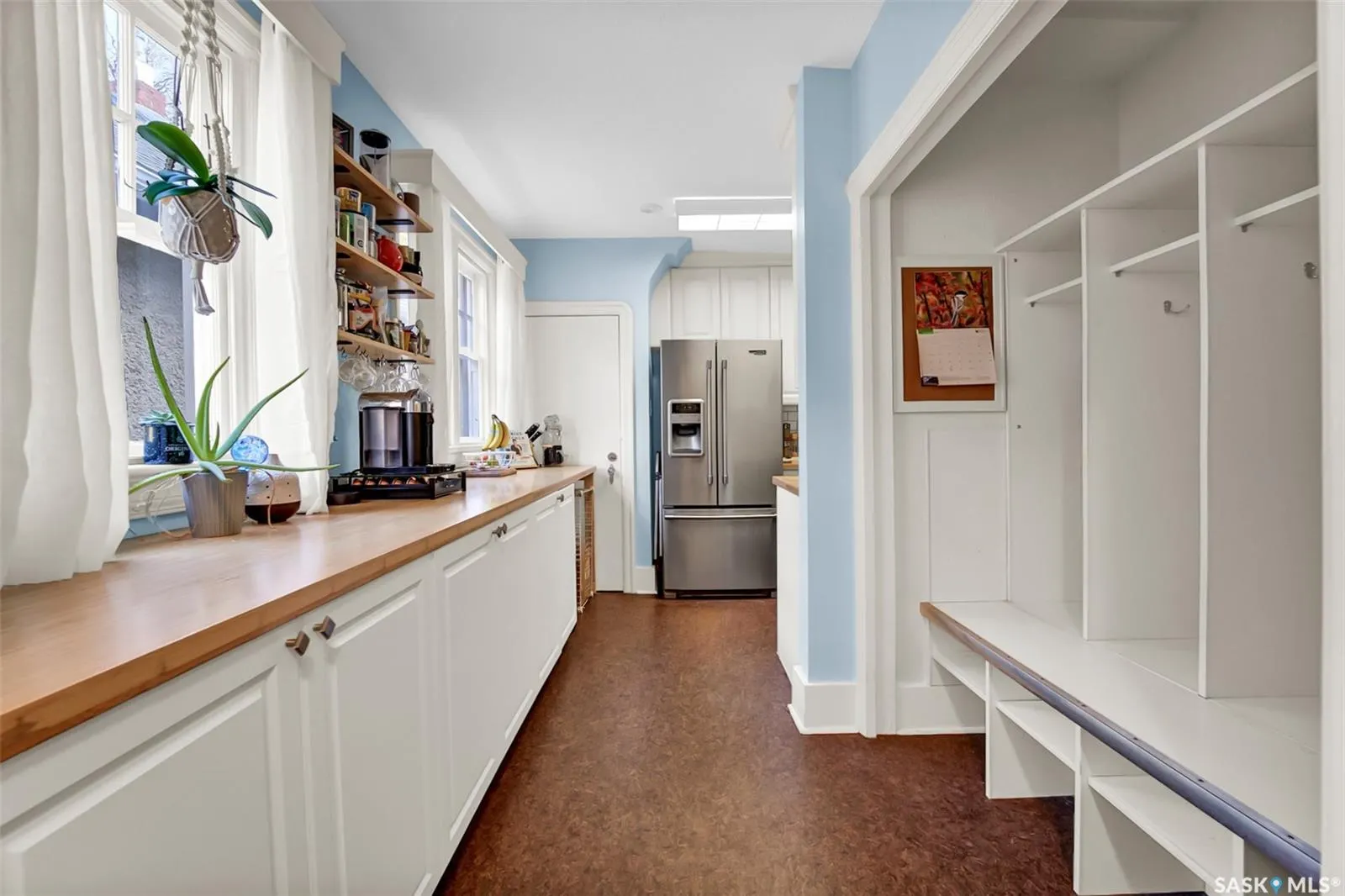 330 8th STREET