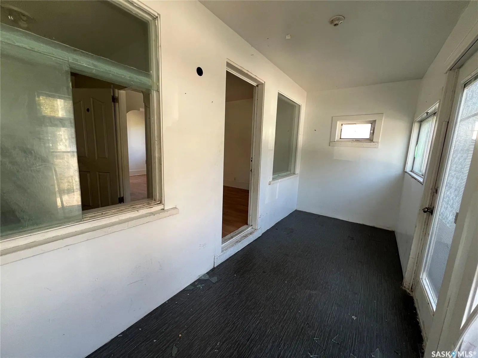 221 I AVENUE S