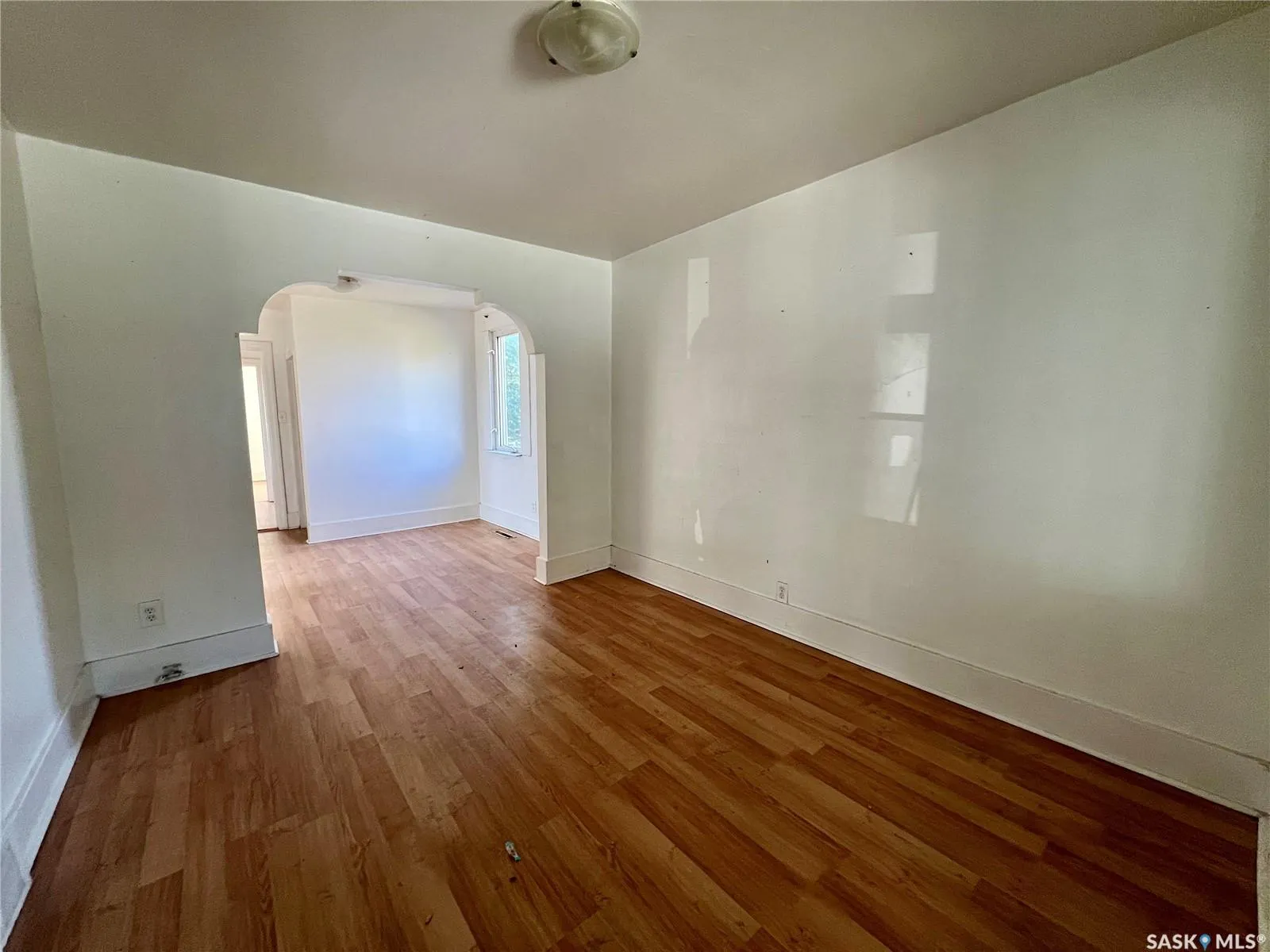 221 I AVENUE S