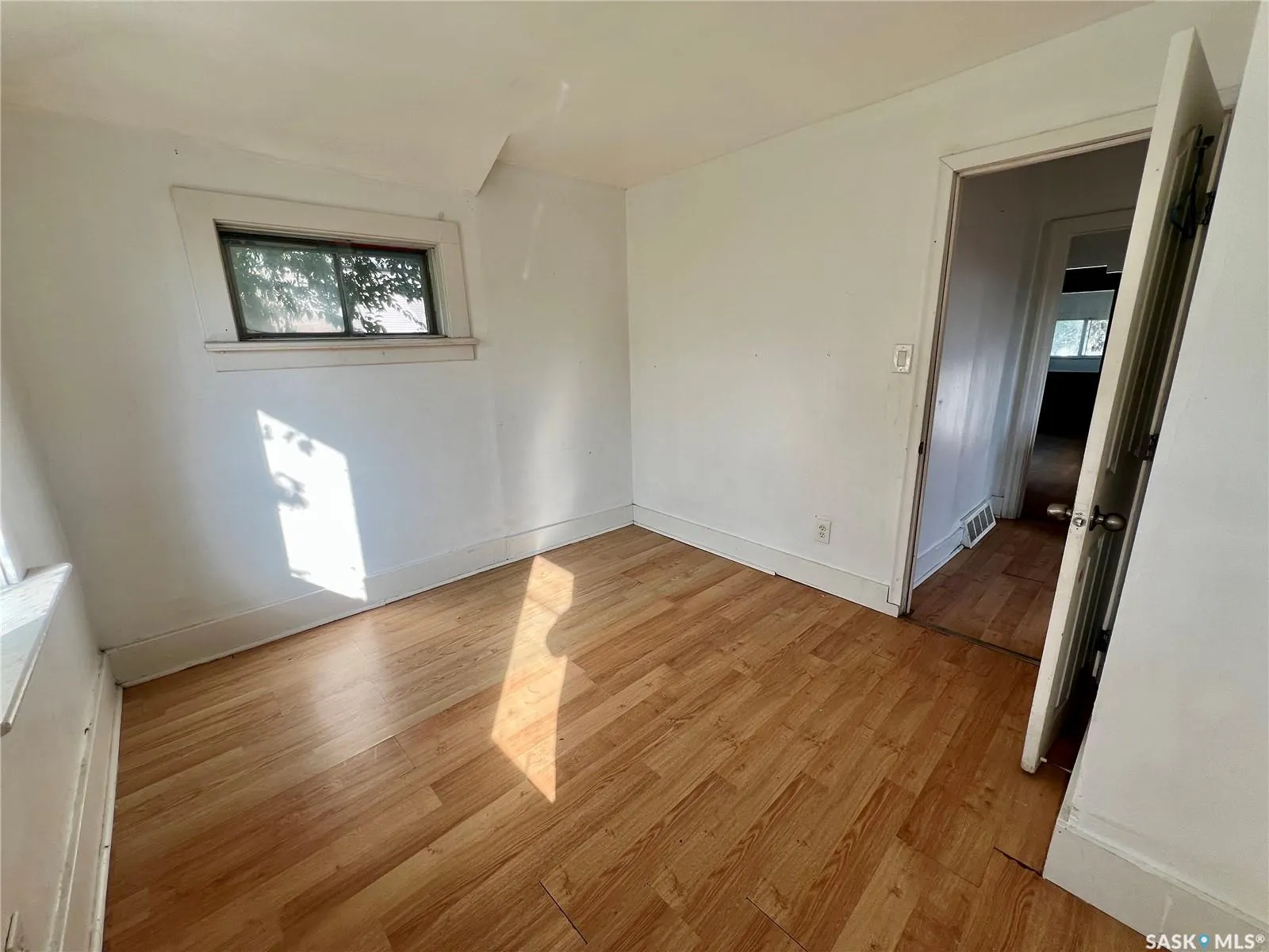 221 I AVENUE S