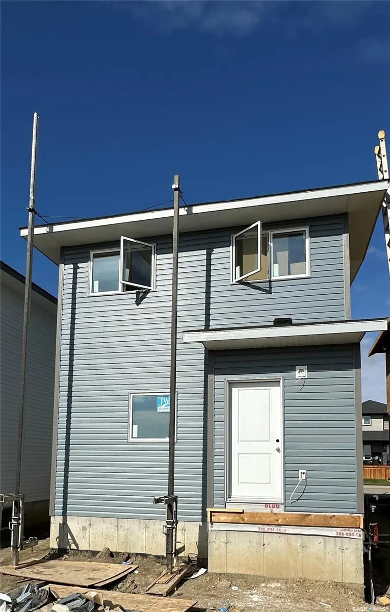 1404 Besnard DRIVE