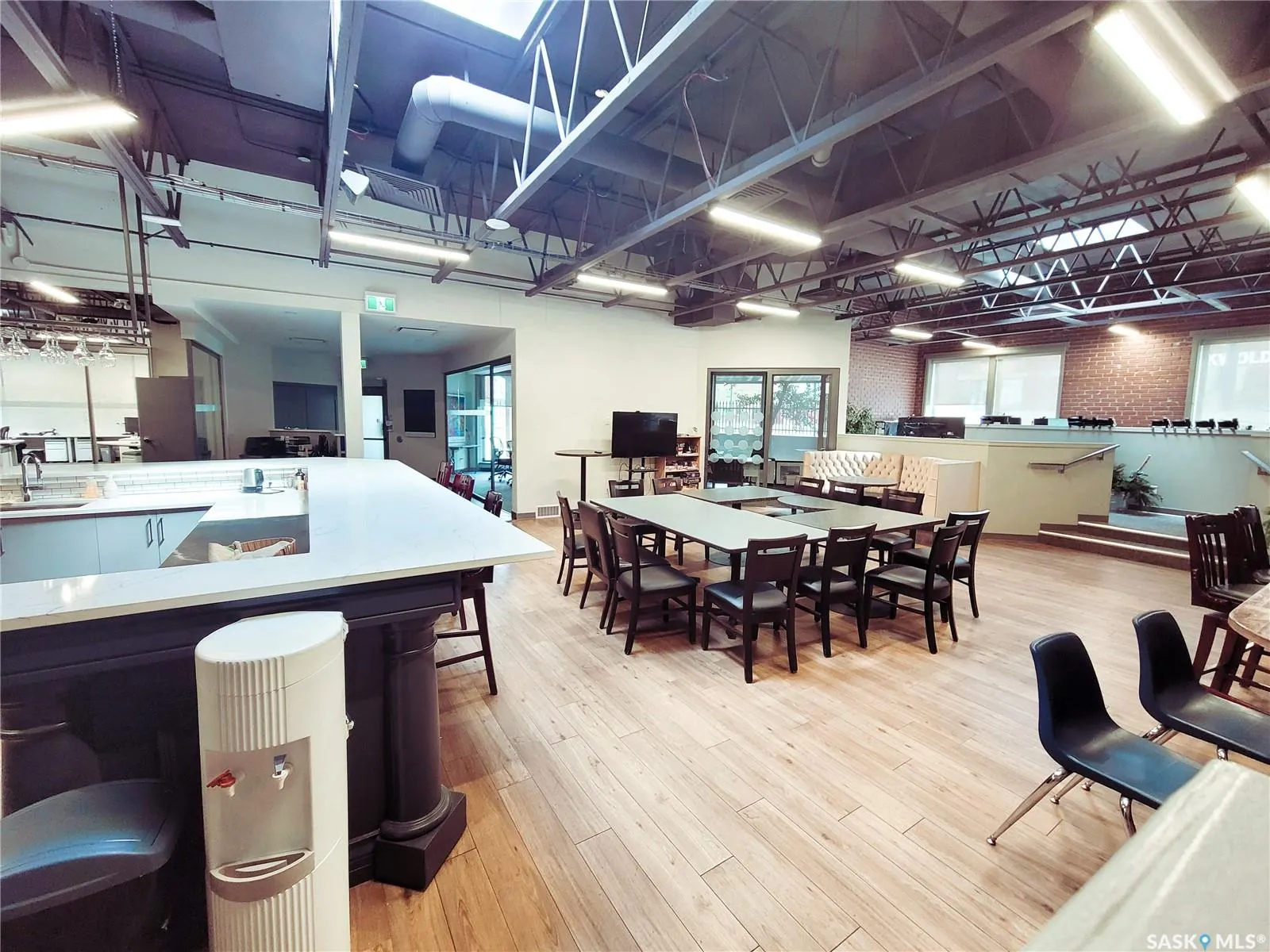301 Ontario AVENUE, #TECH