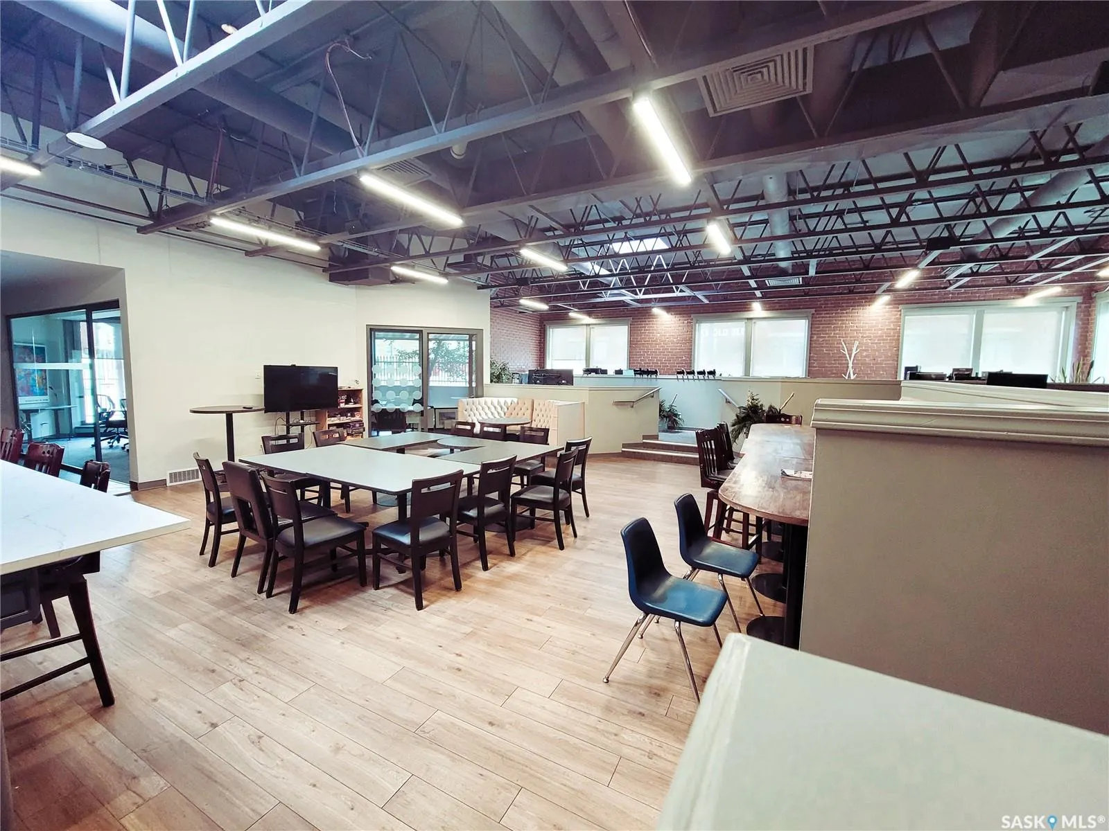 301 Ontario AVENUE, #TECH
