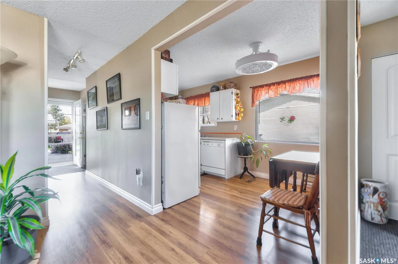1377 Goshen PLACE