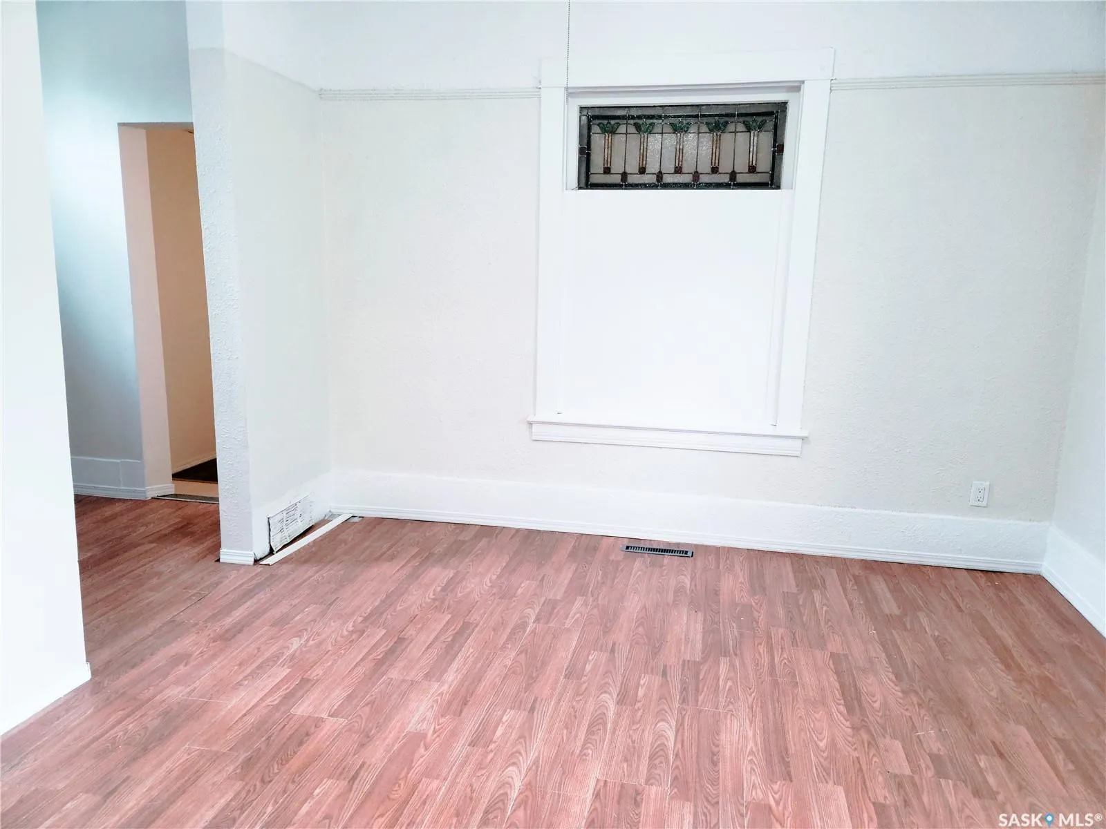 404 18th STREET W