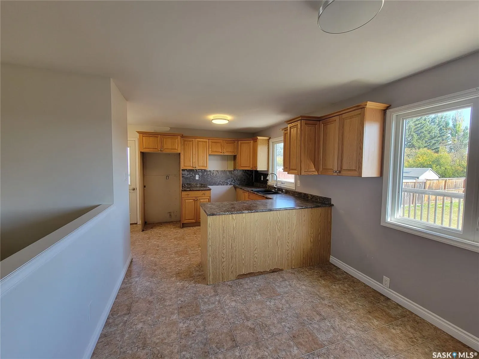 708 2nd STREET W