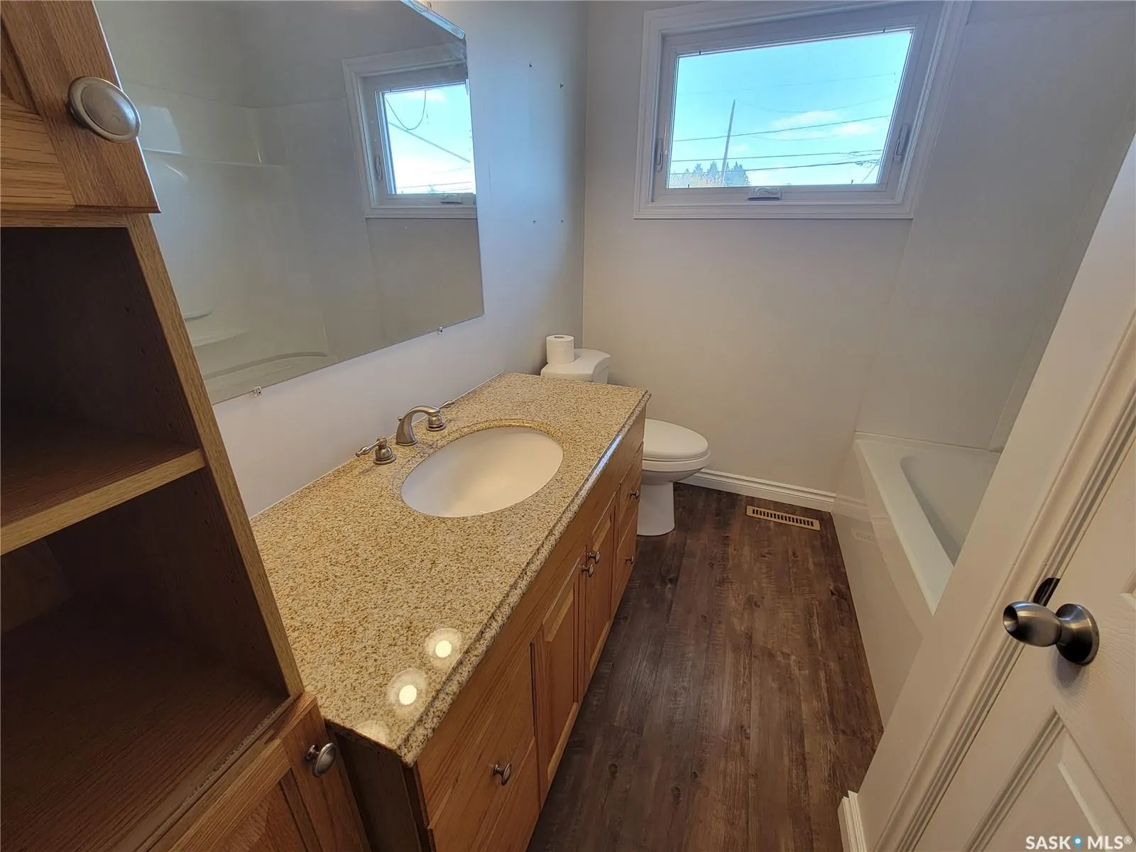 708 2nd STREET W