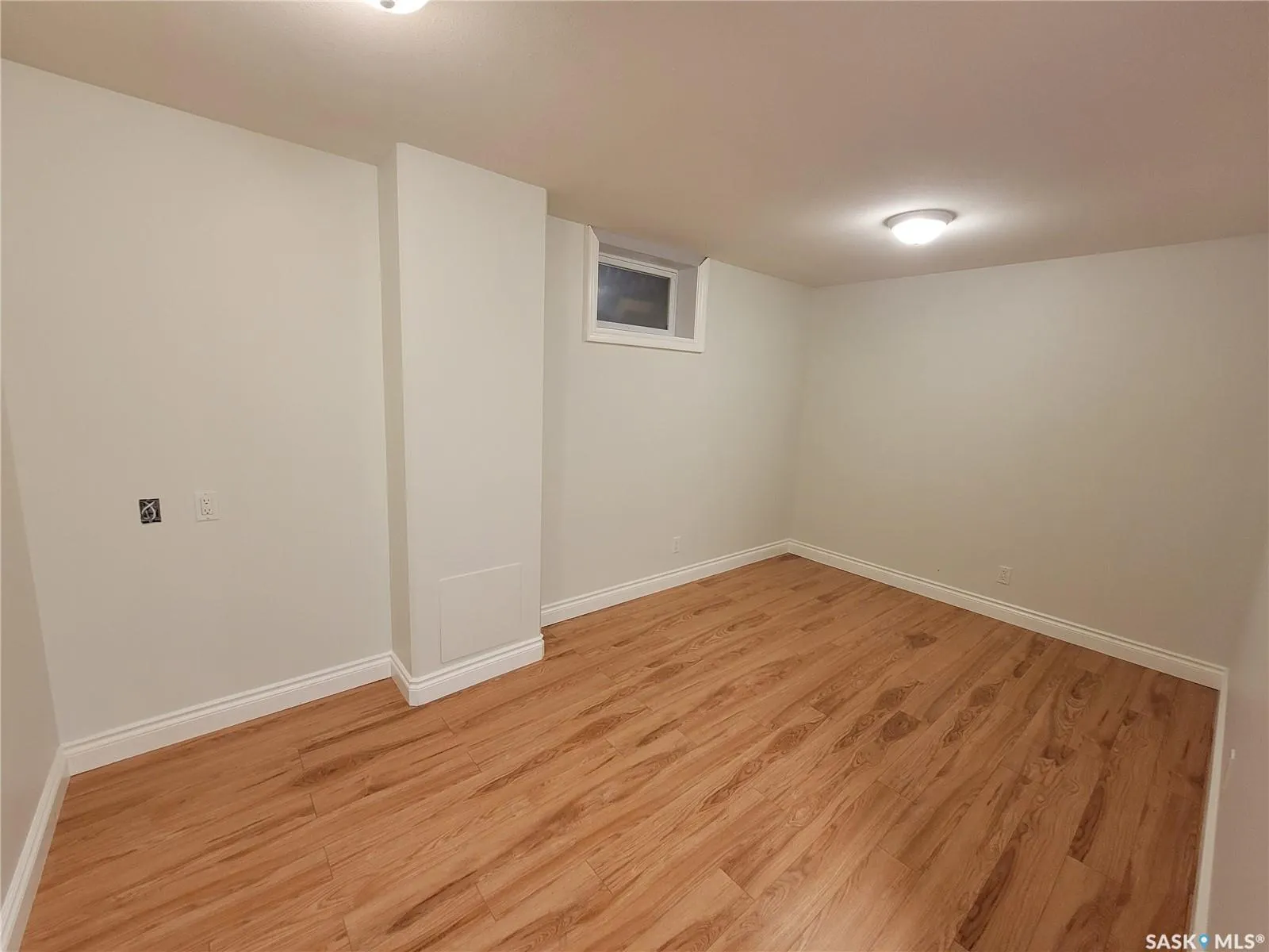 708 2nd STREET W