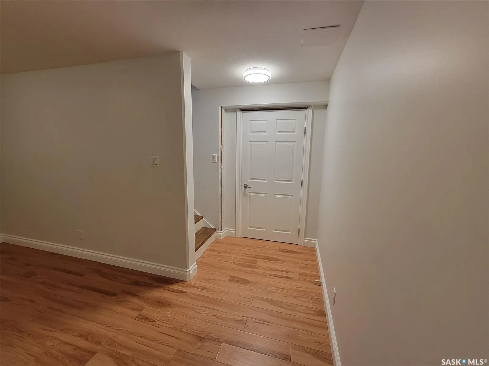 708 2nd STREET W