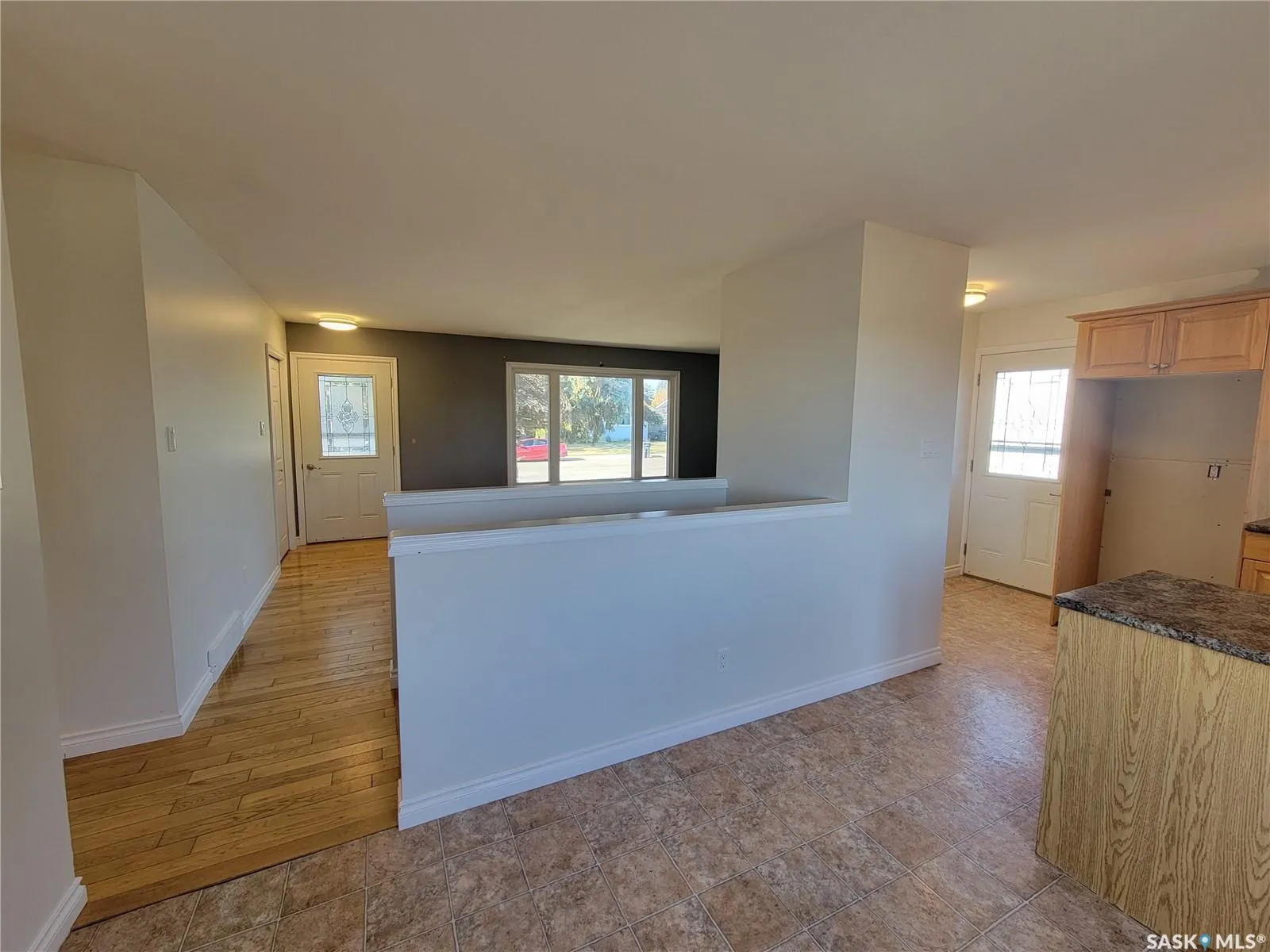 708 2nd STREET W