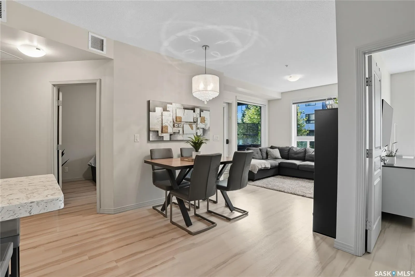 223 Evergreen SQUARE, #120