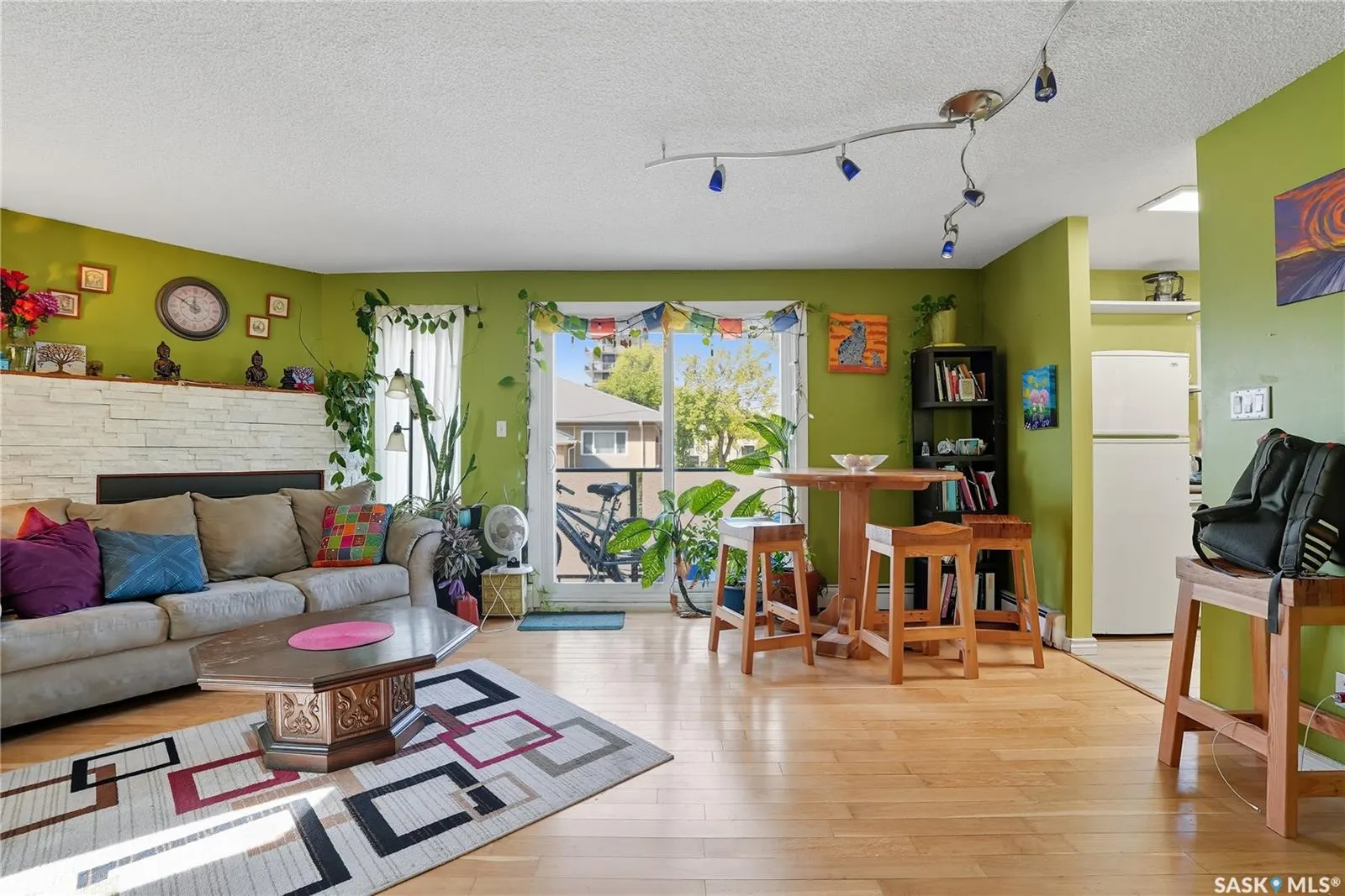 423 4th AVENUE N, #304