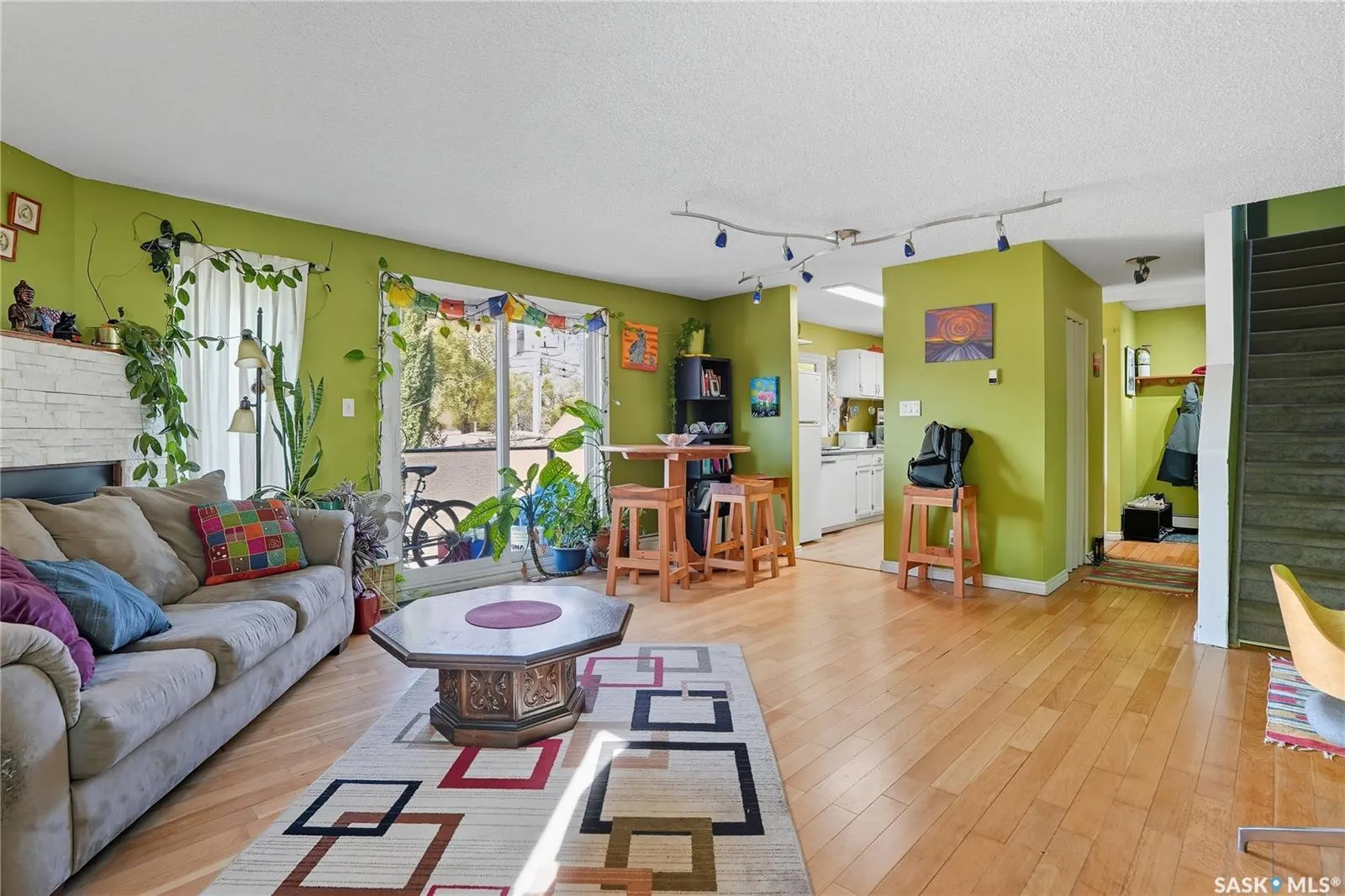 423 4th AVENUE N, #304
