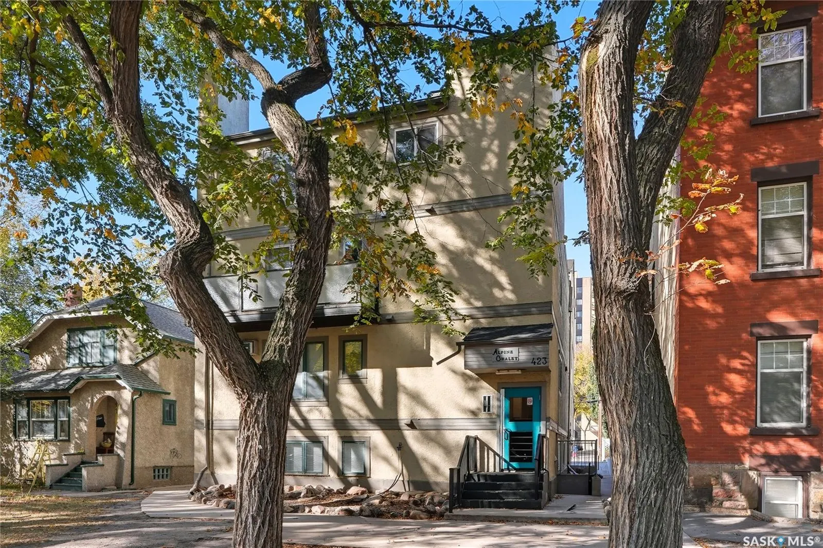 423 4th AVENUE N, #304