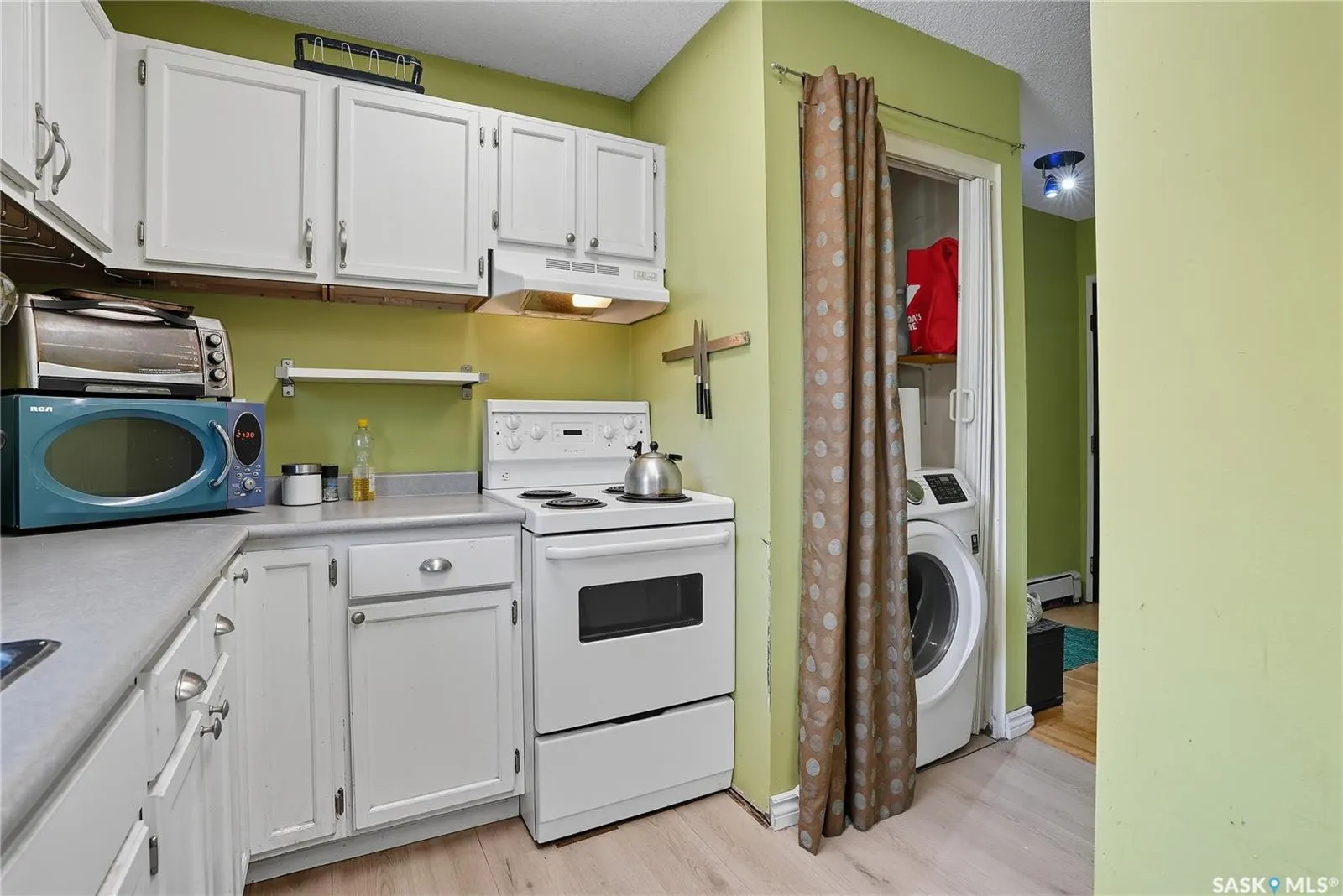 423 4th AVENUE N, #304