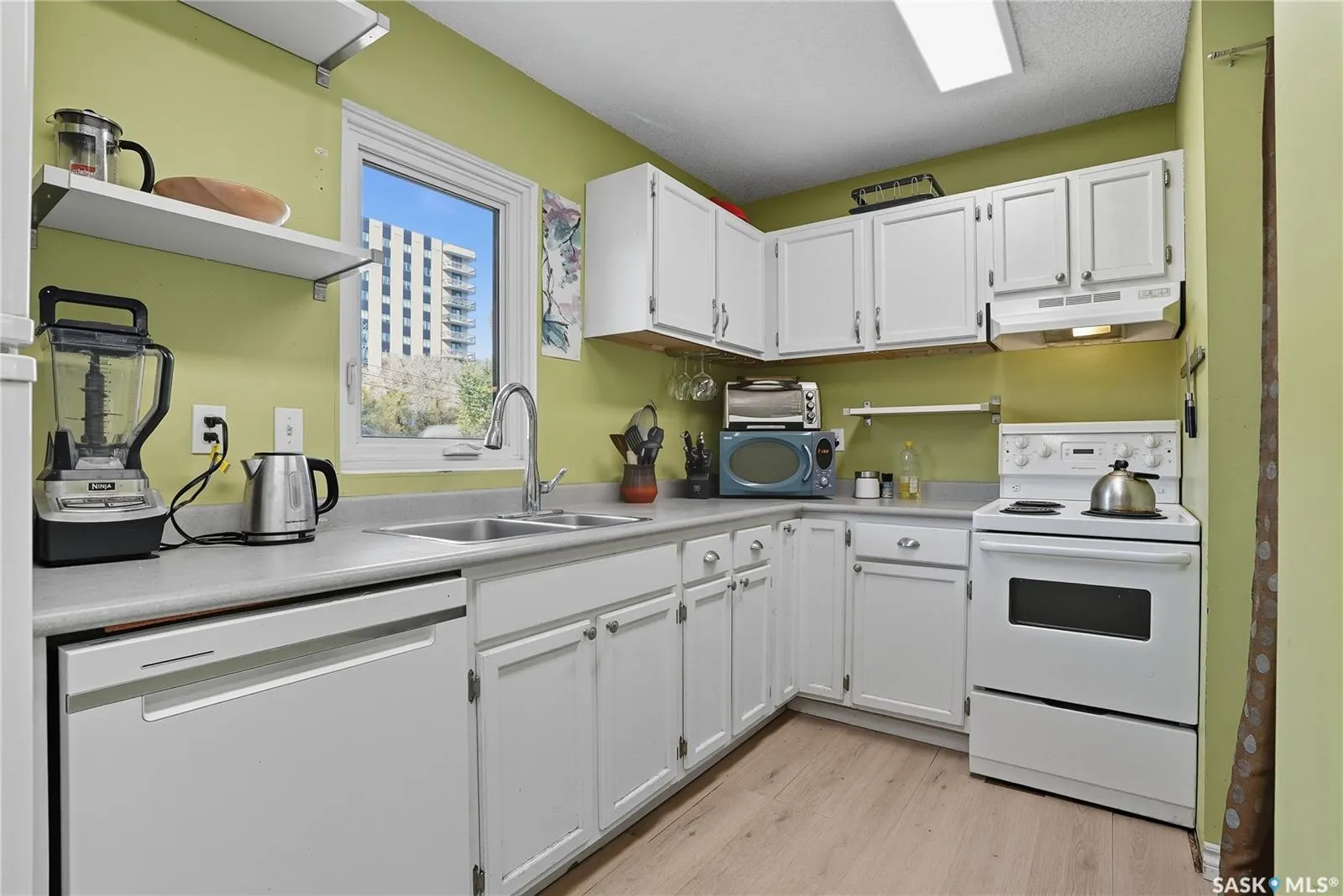 423 4th AVENUE N, #304