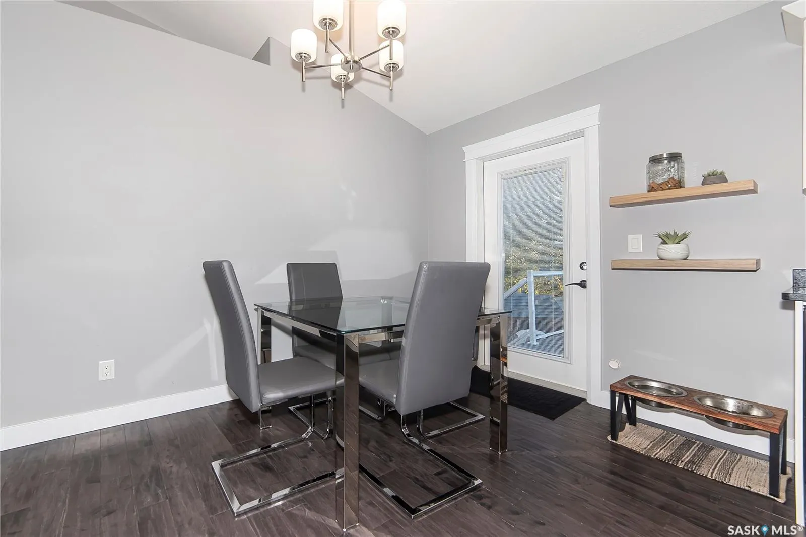 343 Langlois WAY