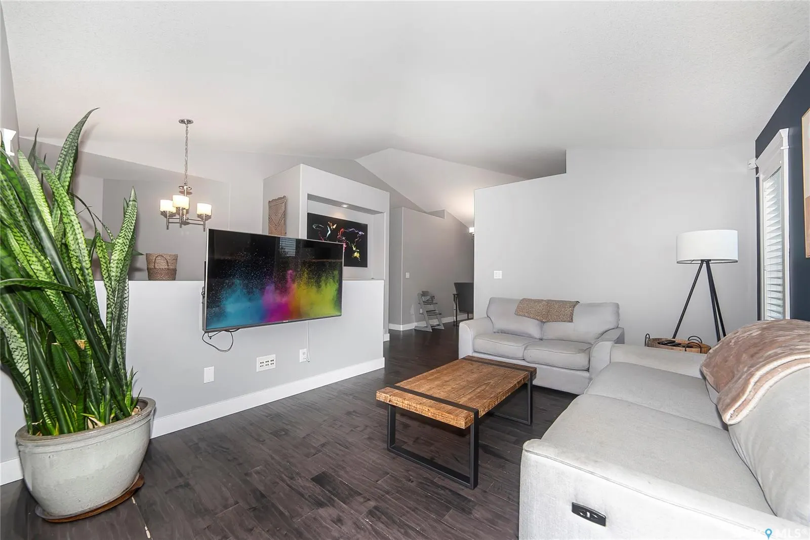 343 Langlois WAY