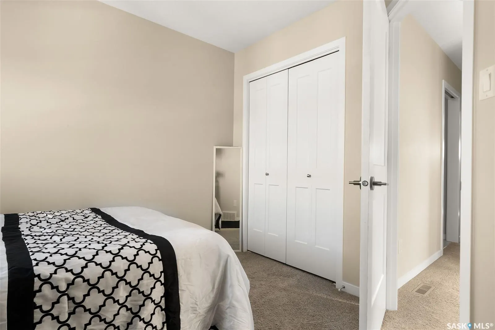 5301 Beacon DRIVE, #26