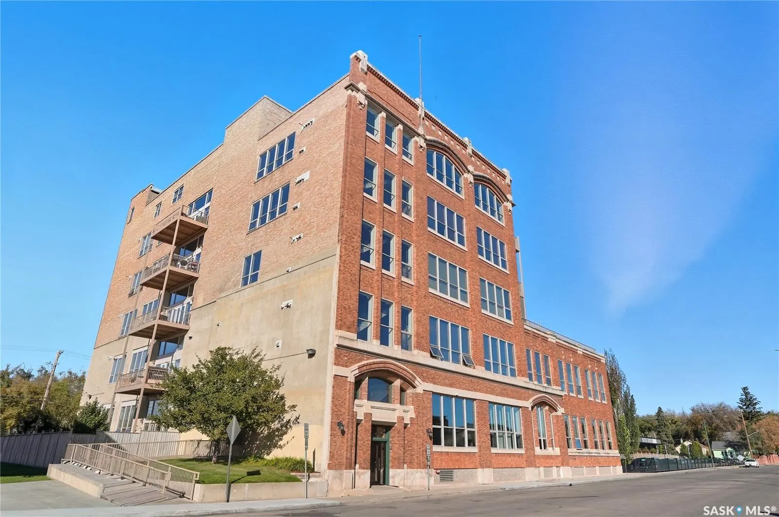 211 D AVENUE N, #503