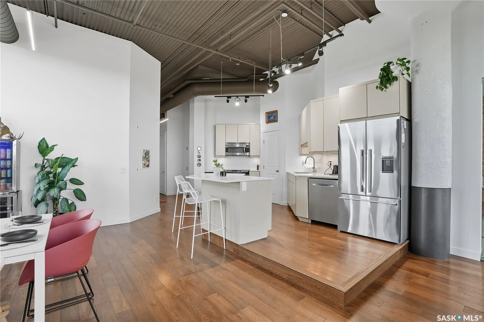211 D AVENUE N, #503