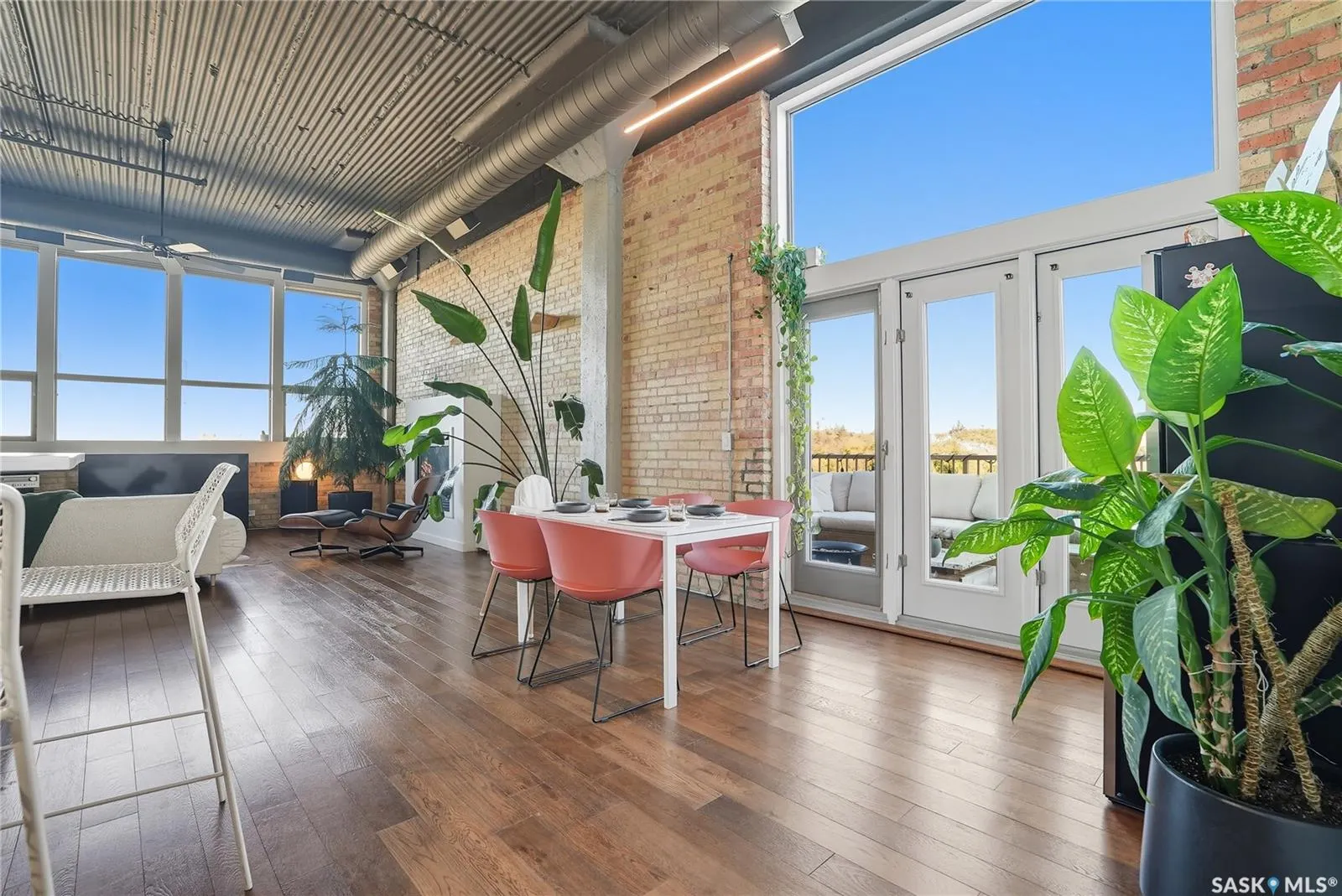 211 D AVENUE N, #503
