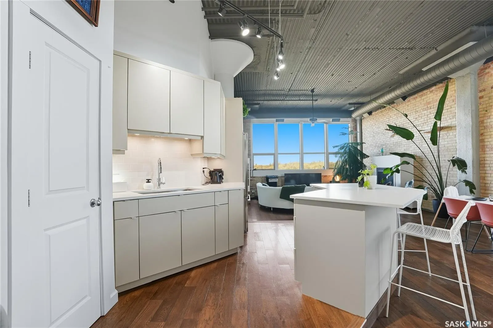211 D AVENUE N, #503