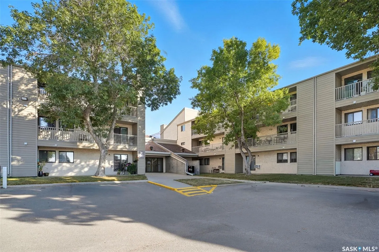 207C Tait PLACE, #206