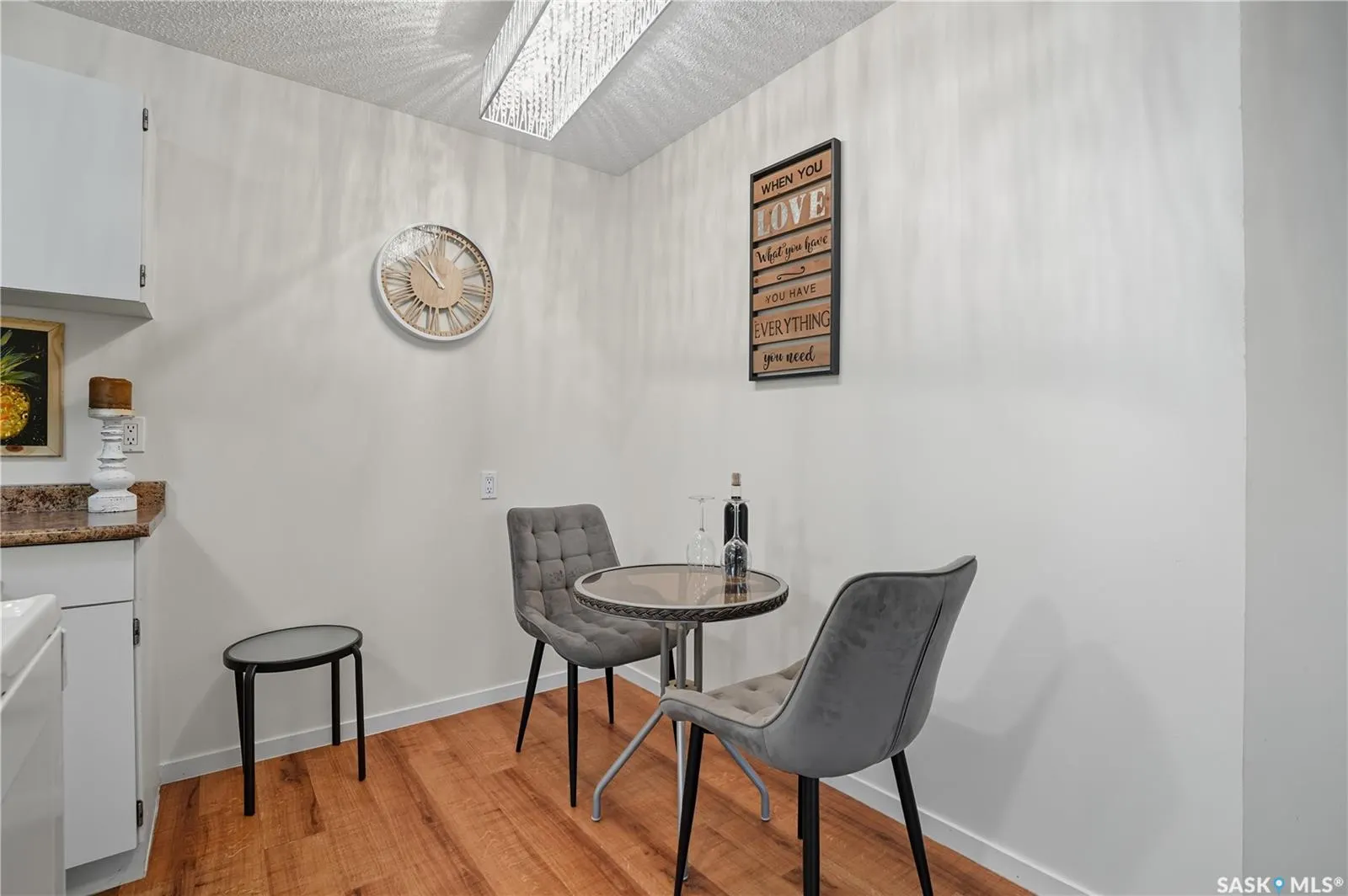 855 Wollaston CRESCENT, #104