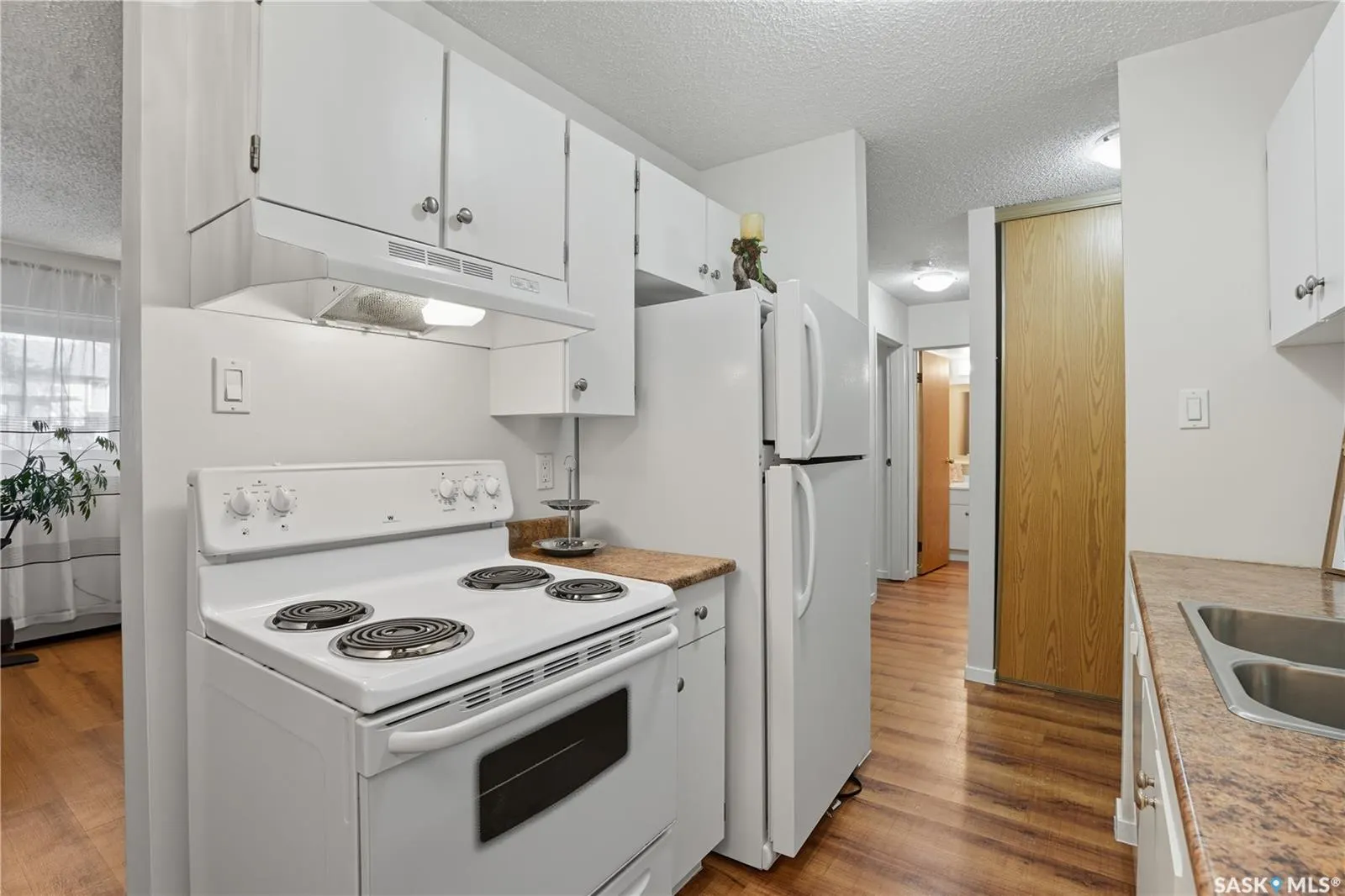 855 Wollaston CRESCENT, #104