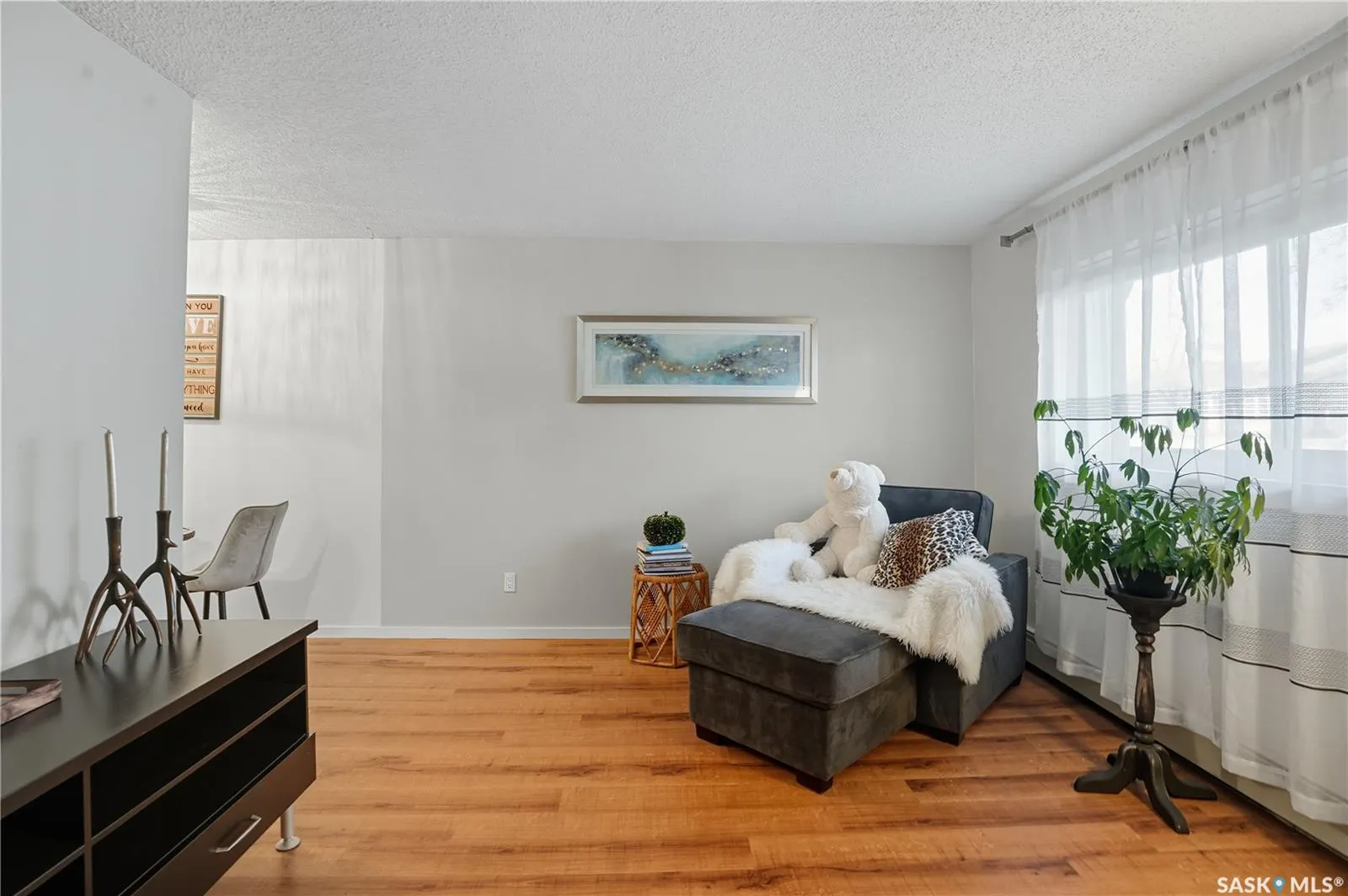 855 Wollaston CRESCENT, #104