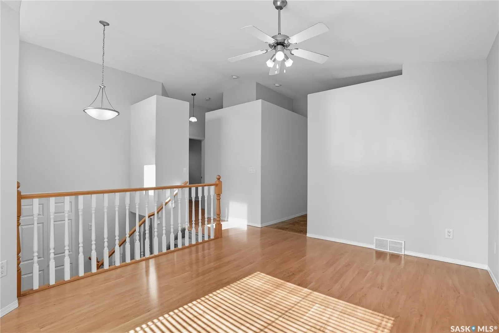 207 Buckwold COVE