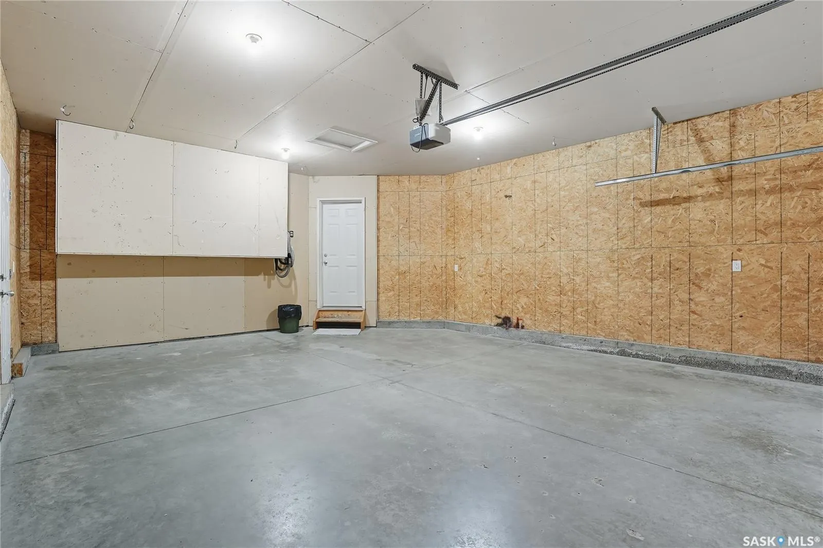 207 Buckwold COVE